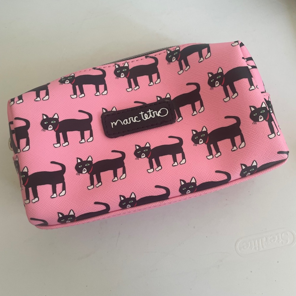 Marc‎ Tetro Black Cat Zip Cosmetic Bag Pouch Pink All Over vegan leather